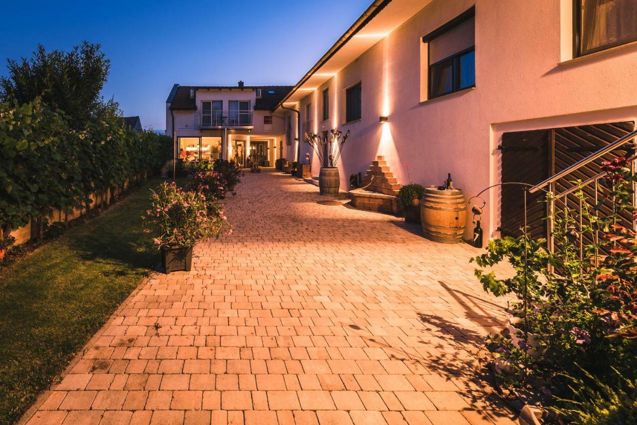 Weingut Gaestehaus D&D Haider Nyulas Kültér fotó